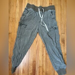 Aerie Olive Green Ribbed Waistband Pants